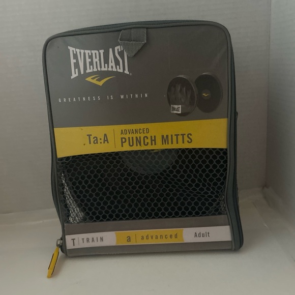 NEW Everlast Boxing Punch Mitts Adult Advanced Train New - Picture 1 of 3